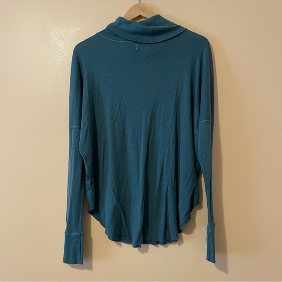 TNA by Aritzia Only Turtleneck Longsleeve - Picture 6 of 6